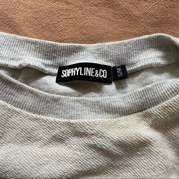 Cute sequinned sweater “YES” - Picture 3 of 5